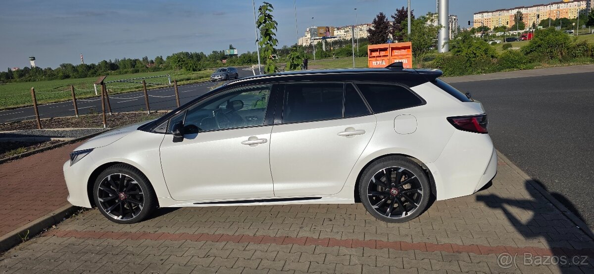 Toyota Corolla GR Sport Dynamic 2.0 2022 hybrid - 2