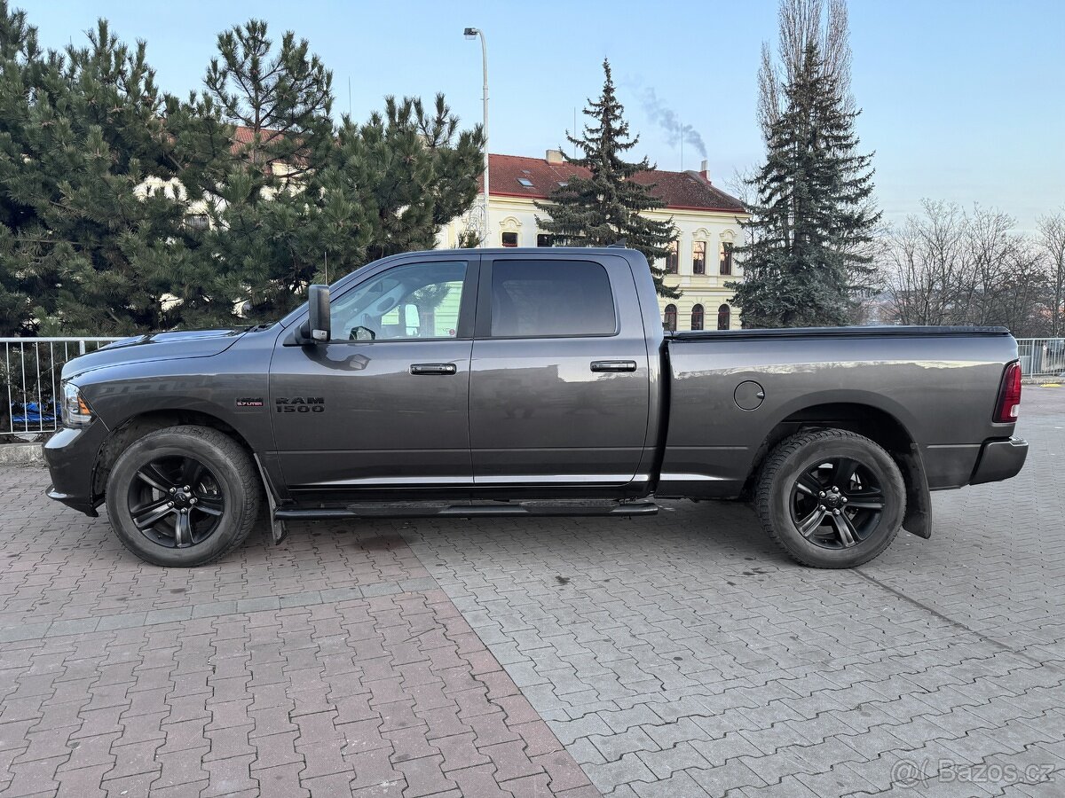 Dodge Ram 1500, Sport Night Edition - 2