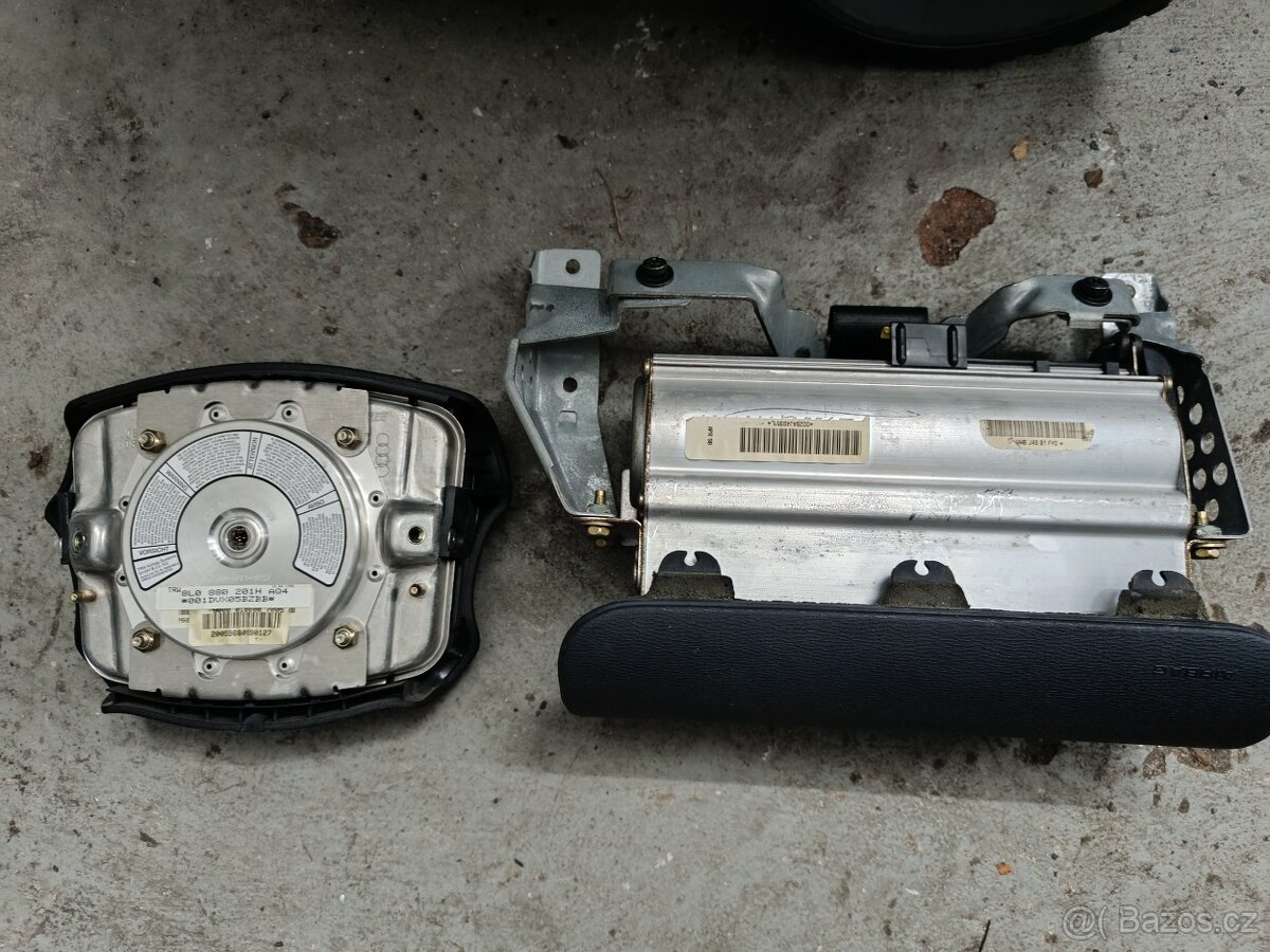 Airbag řidiče a spolujezdce Audi A3 8l - 2
