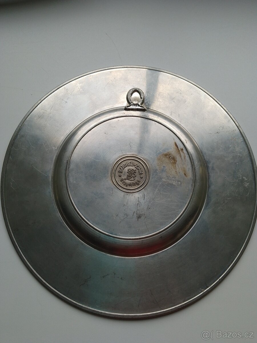 Kovový talíř - 2