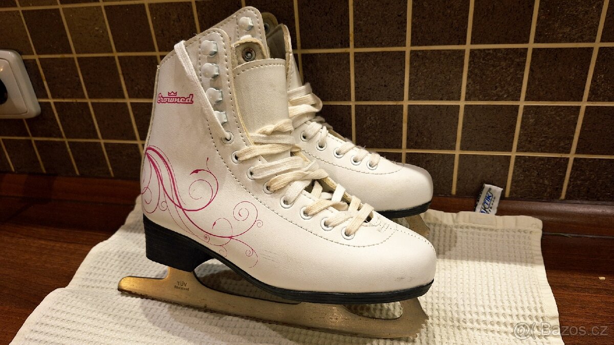Dívčí brusle Crowned 34 - 2