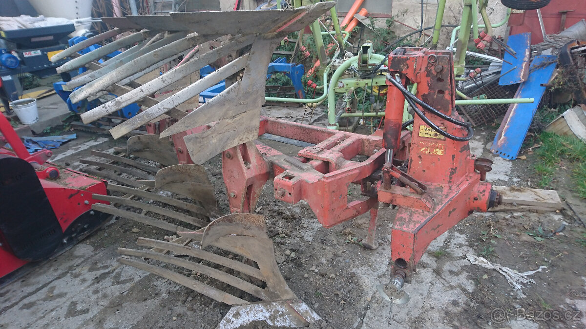 Prodám troják obracák pluh Landsberg (Pottinger) - 2
