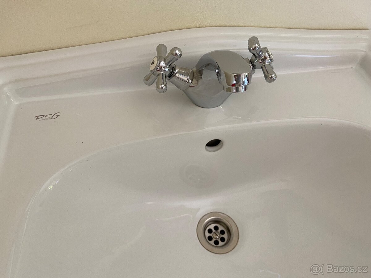 Umyvadlo s nohou (Praha/Příbram) - 2