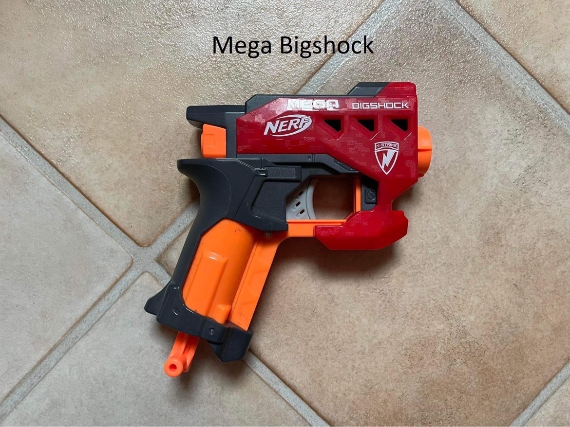 Prodáme více Nerf pistolí - 2