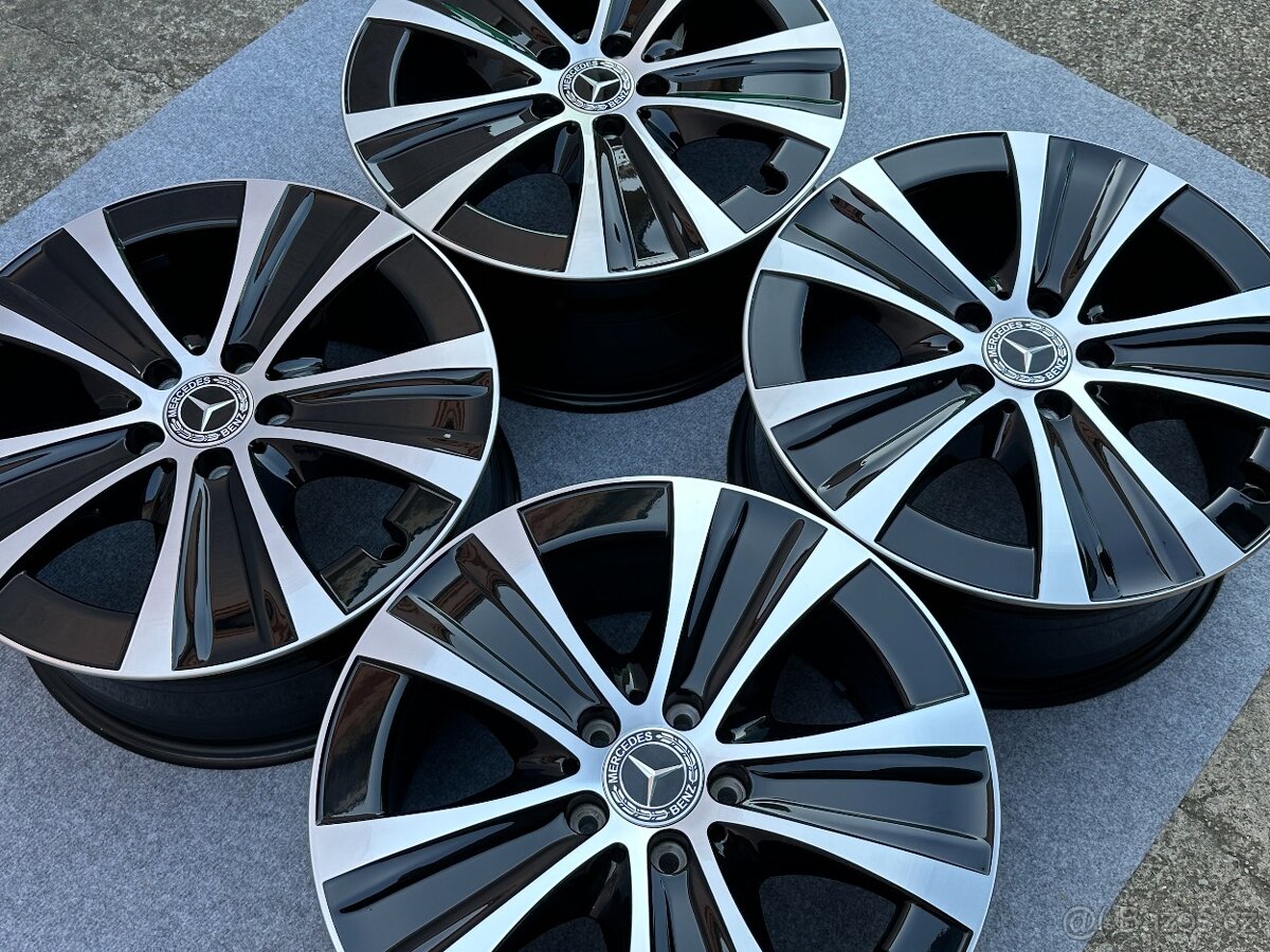 MERCEDES R18 8J ET43 - 2