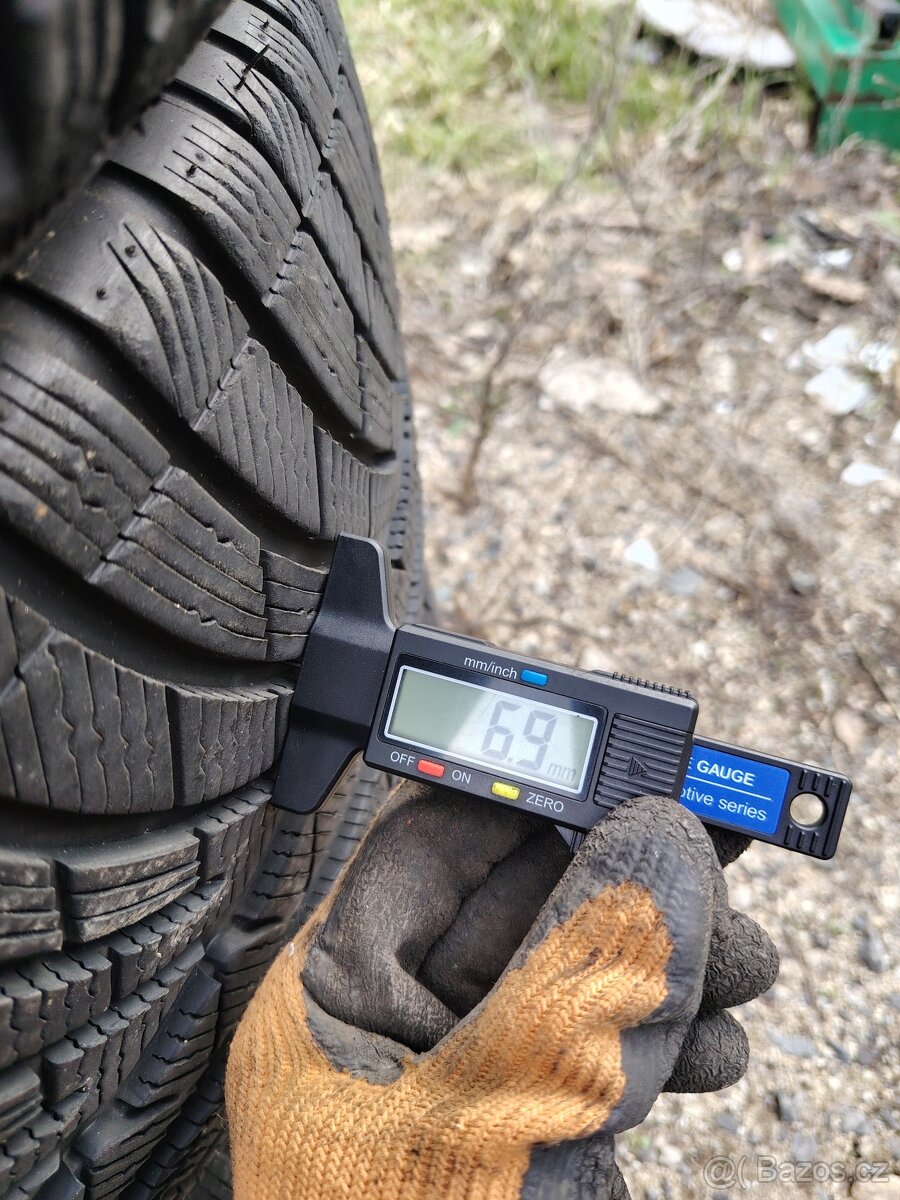 Dvourozmer pneu BMW R19 - 2