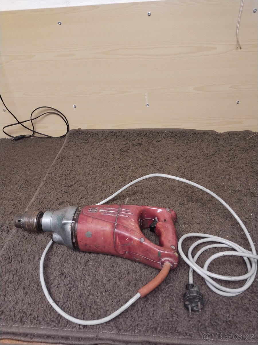 Starodávná vrtačka - 2