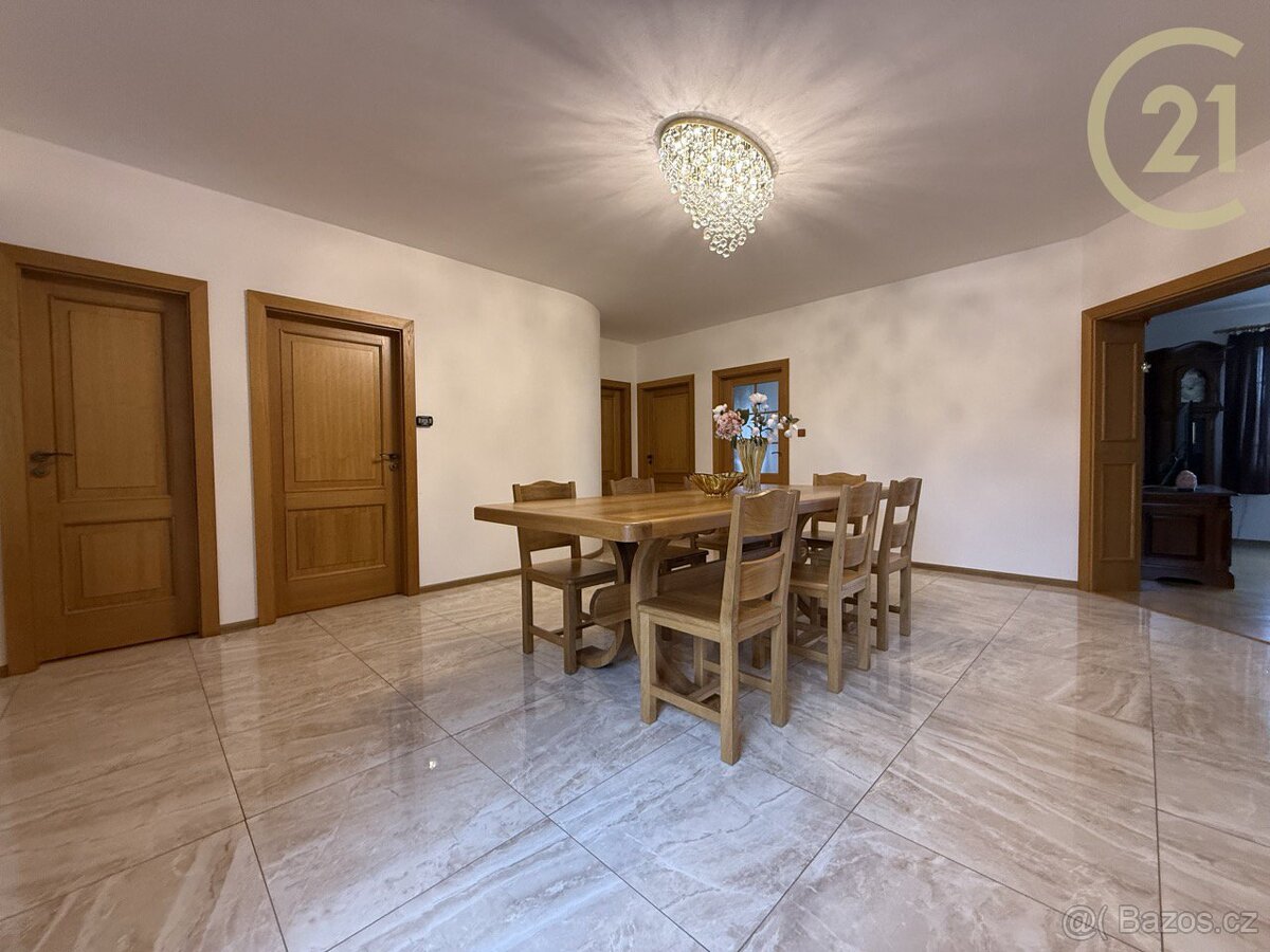 Exkluzivní prodej: Unikátní areál pro bydlení a podnikání... - 2