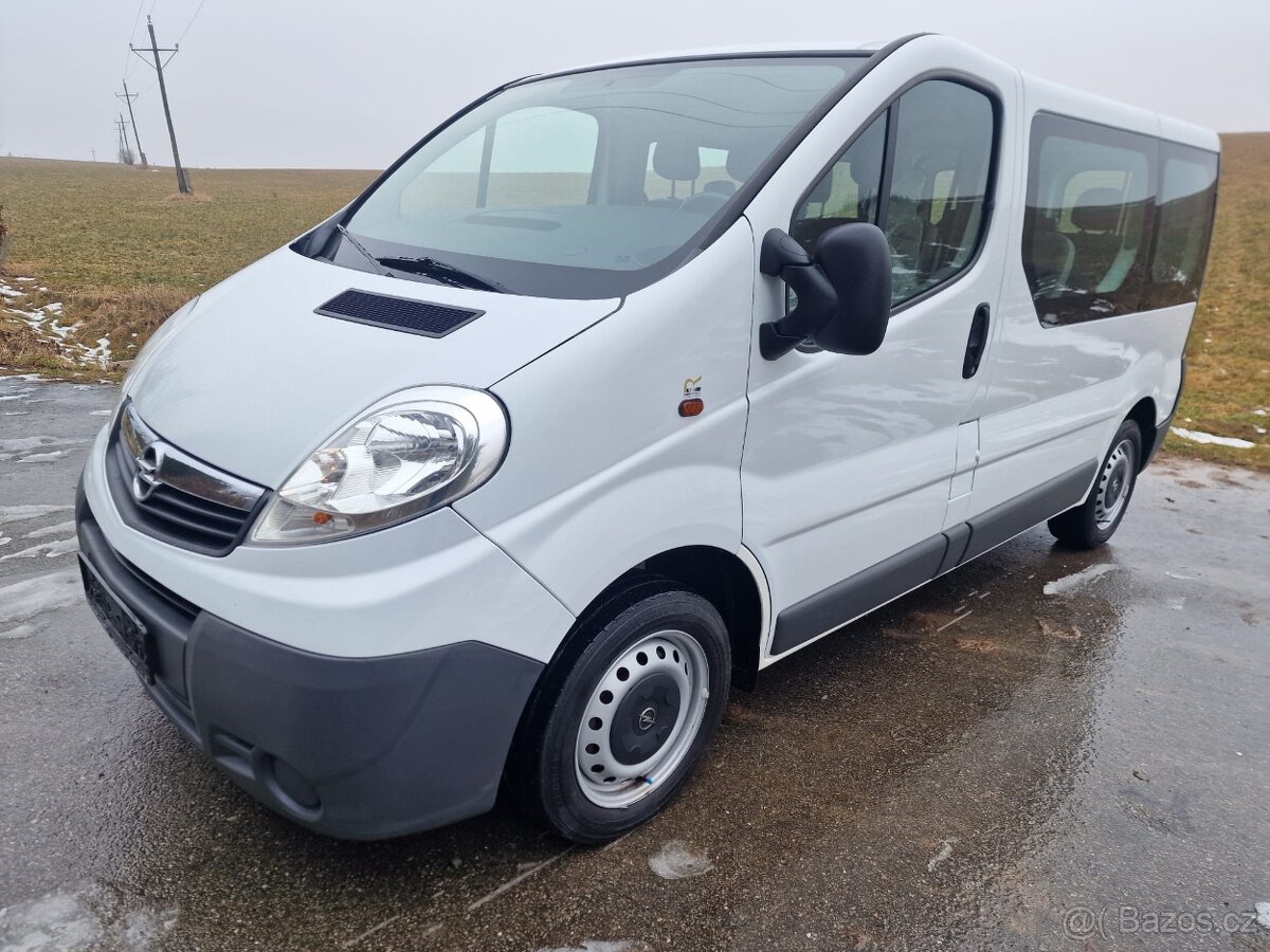 Opel Vivaro L1H1 9 mist 130000 km - 2