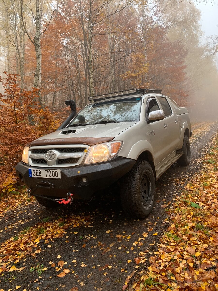 Toyota Hilux 3.0 D4D Off Road - 2