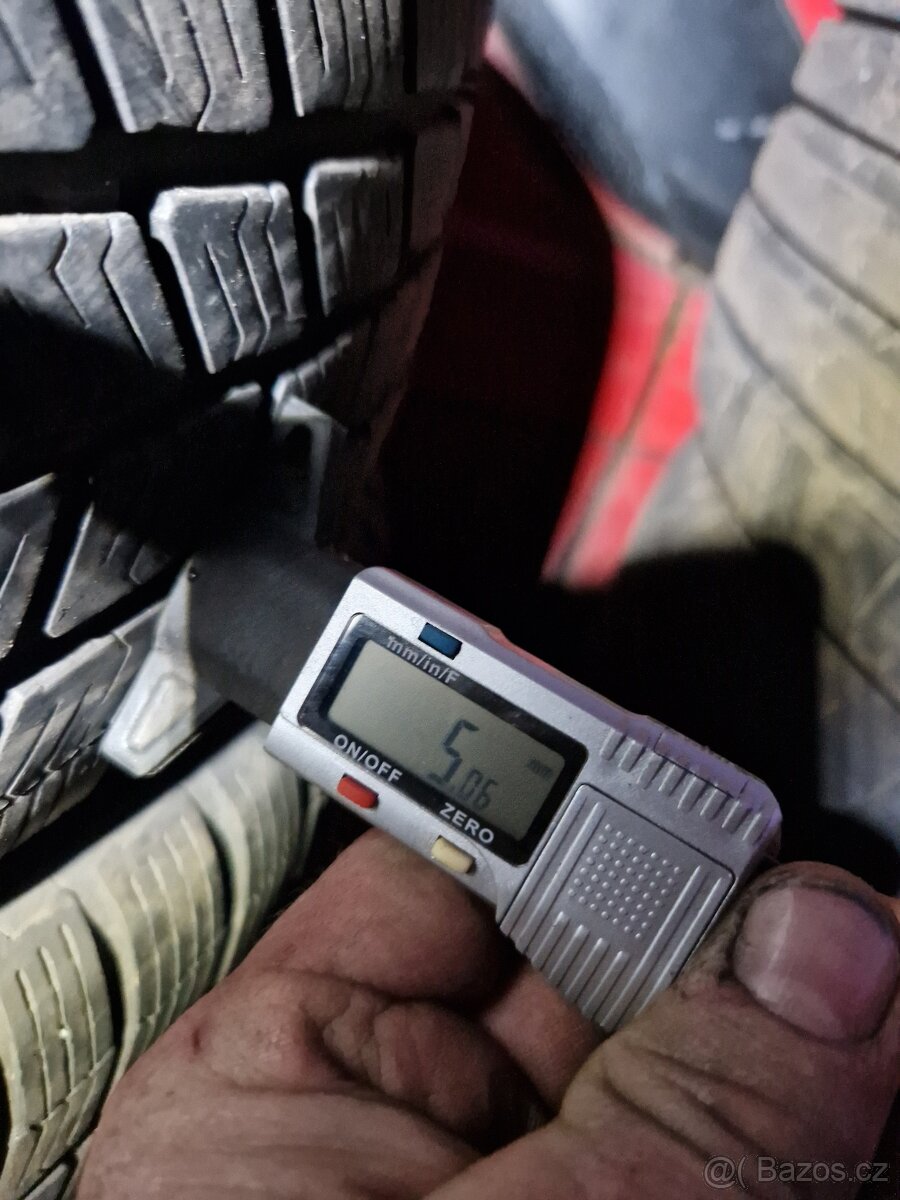 Zimní pneu Barum 185/55/15 - 2