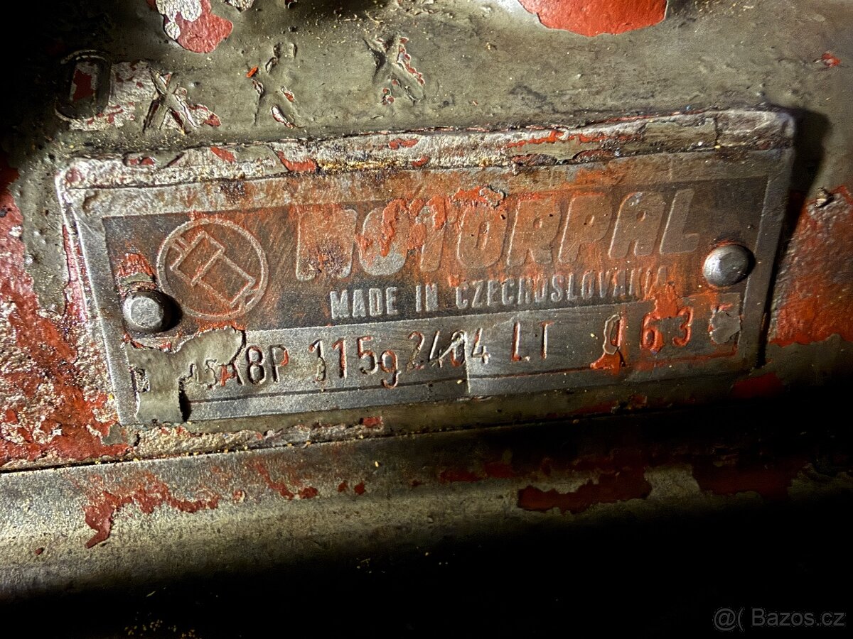 Prodám čerpadlo 2404 zetor 4011 - 2