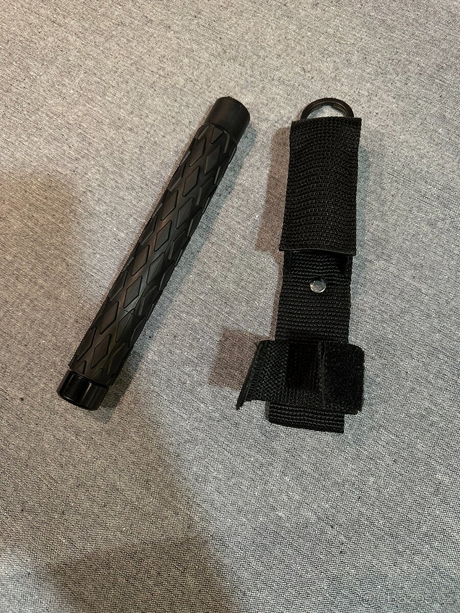 Teleskopický obušek + pouzdro - 2