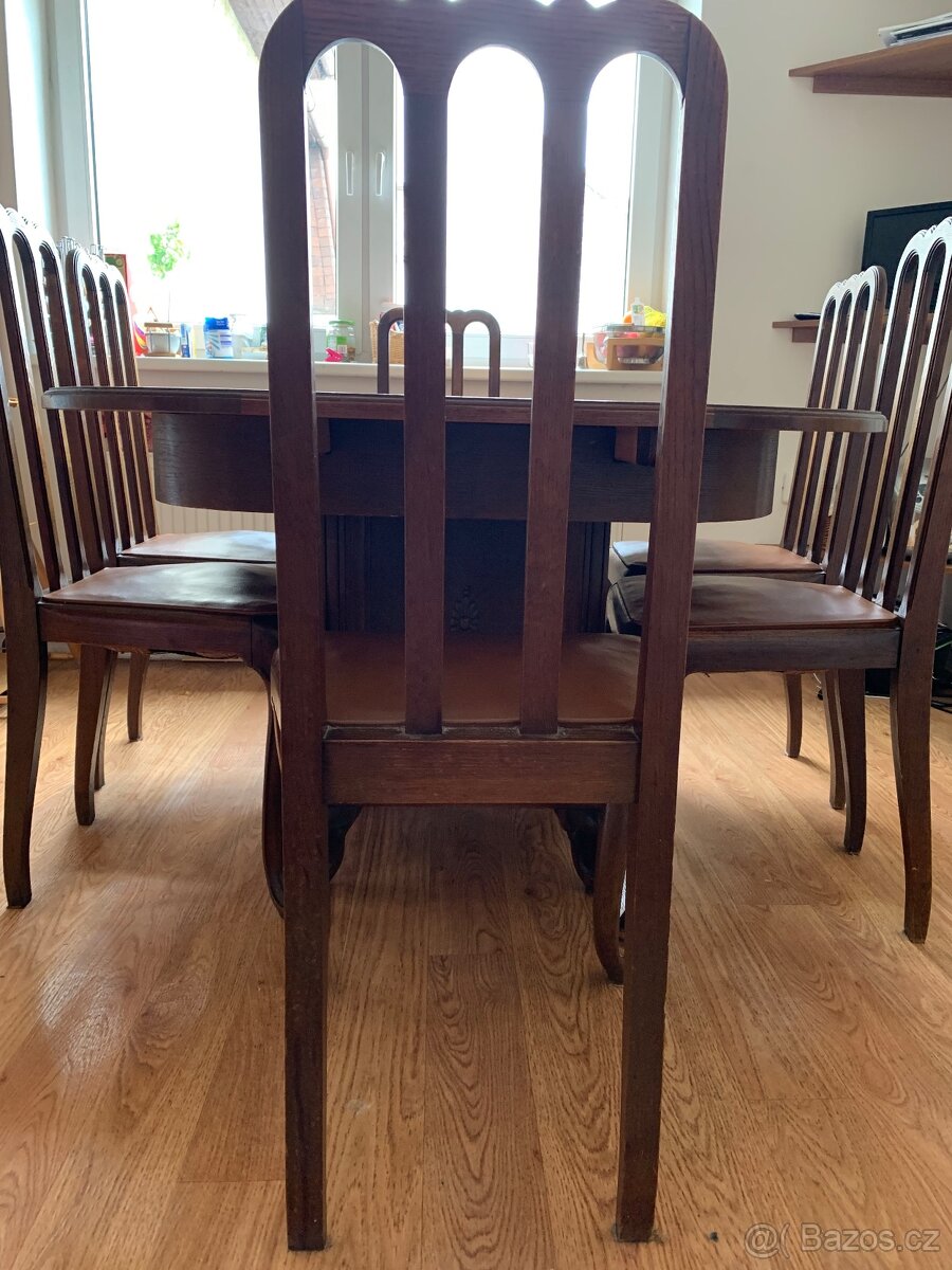 Starožitný masivní - jídelní stůl a 6 židlí - 2