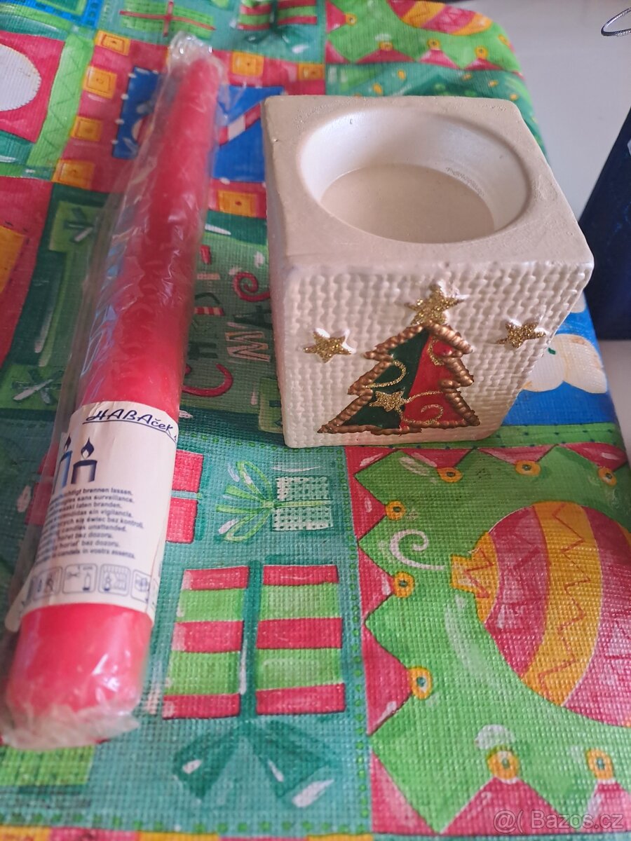 Vánoční ubrou omyvatelný. Zdarma k nákupu podstavec - 2