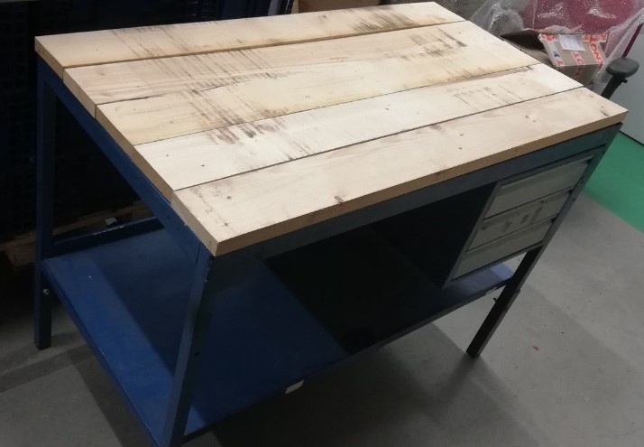 pracovní stůl, ponk - 2