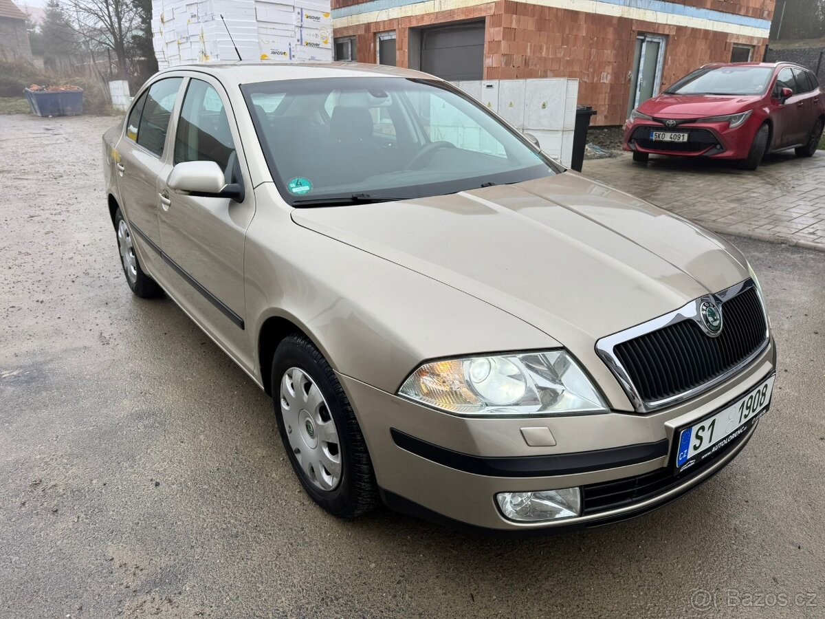 ŠKODA OCTAVIA 2.0TDI 103KW ELEGANCE - XENONY - 2