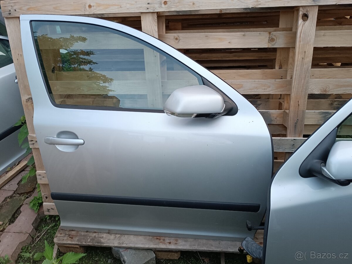 Prodam dveře Škoda Octavia 2 sedan - 2