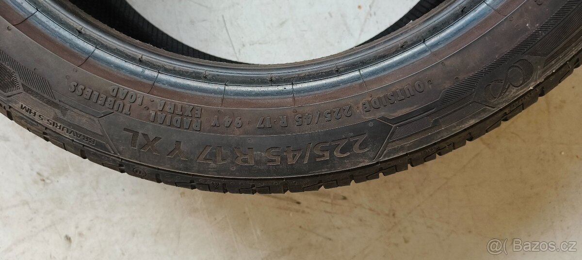 Letní pneu Barum Bravuris 225/45R17 - 2