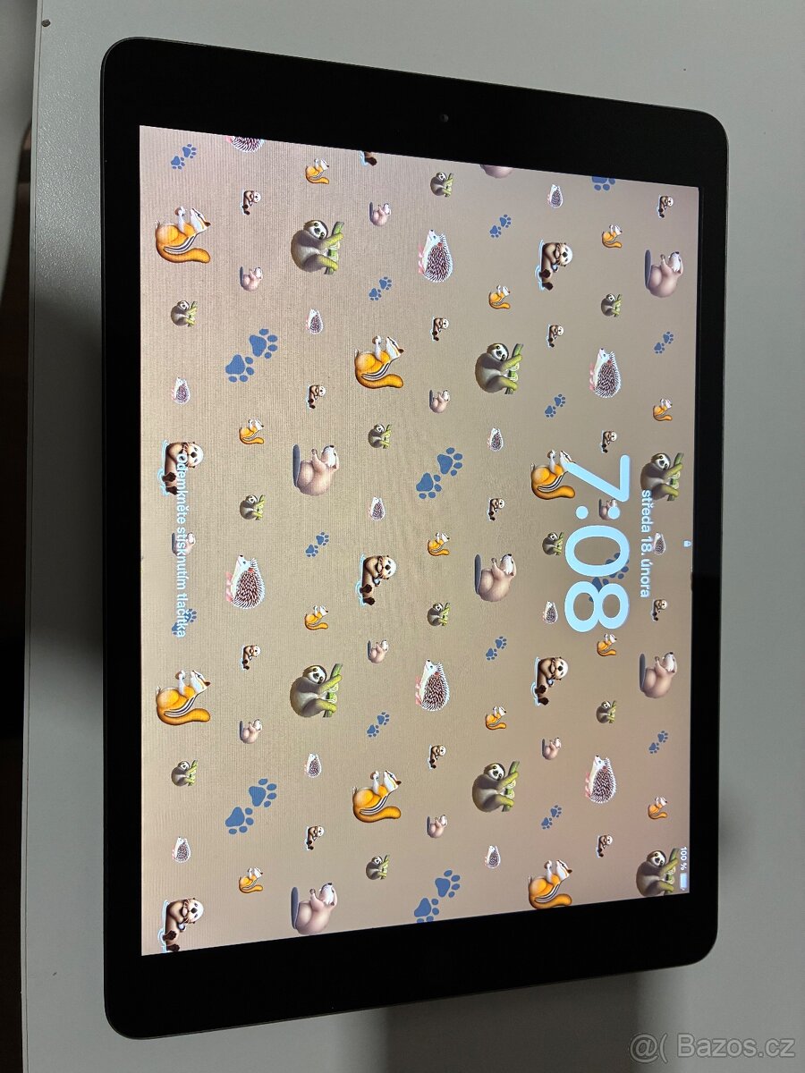 Apple iPad 8 (2020) - 2