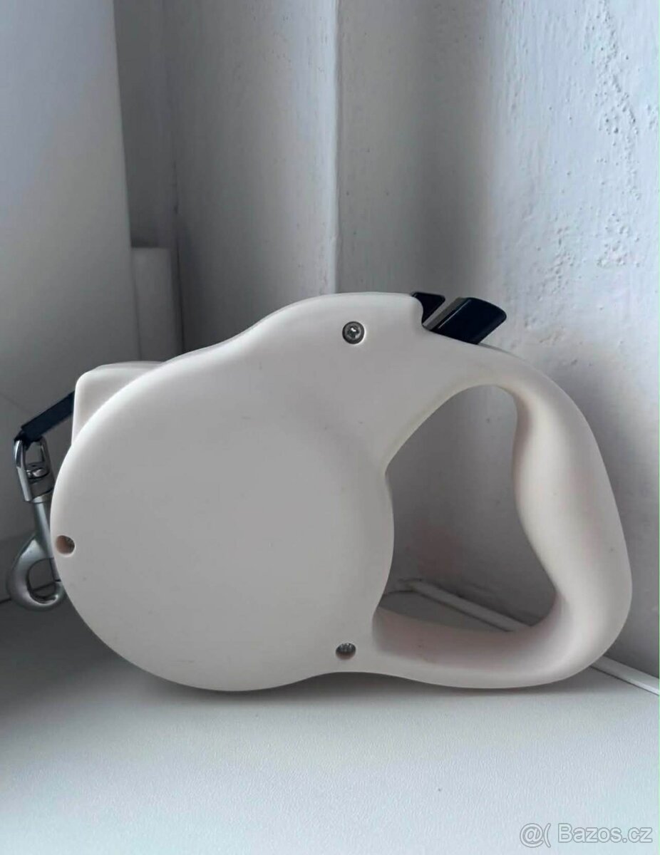 Prodám vodítka,obleček - 2