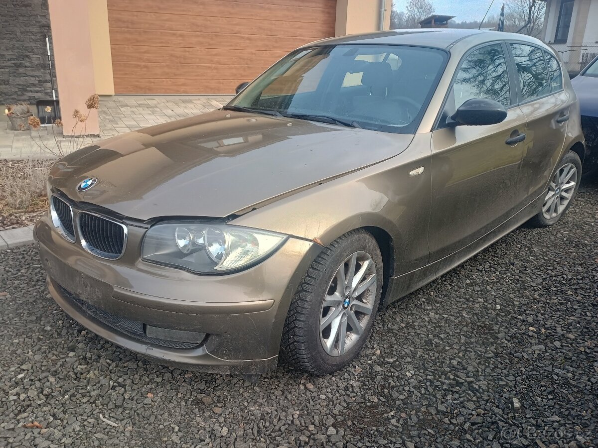 BMW 118 D E87 - 2