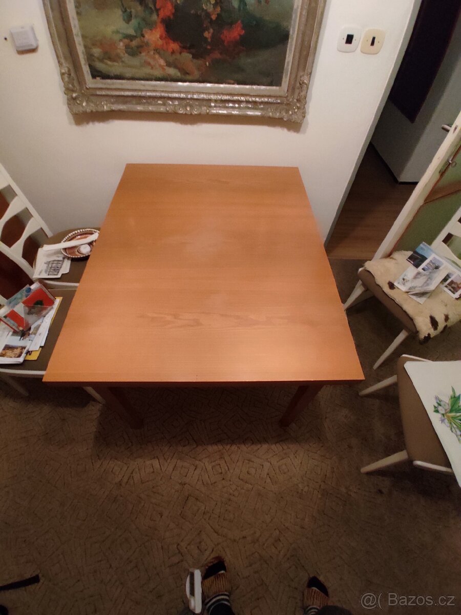 Rozkládací jídelní stůl - 2