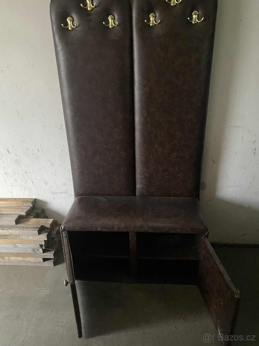 Botník s úložným prostorem - 2