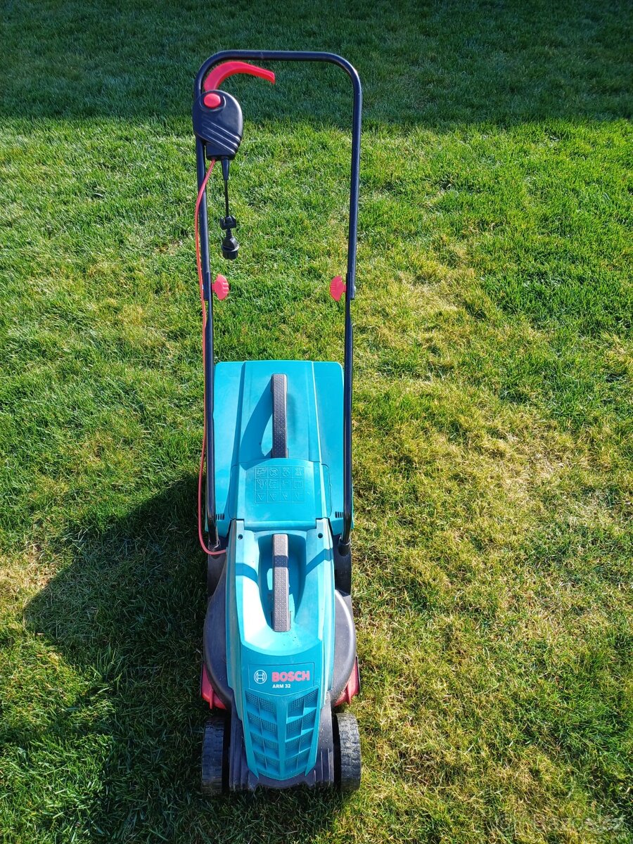 Elektrická sekačka Bosch ARM32 - 2