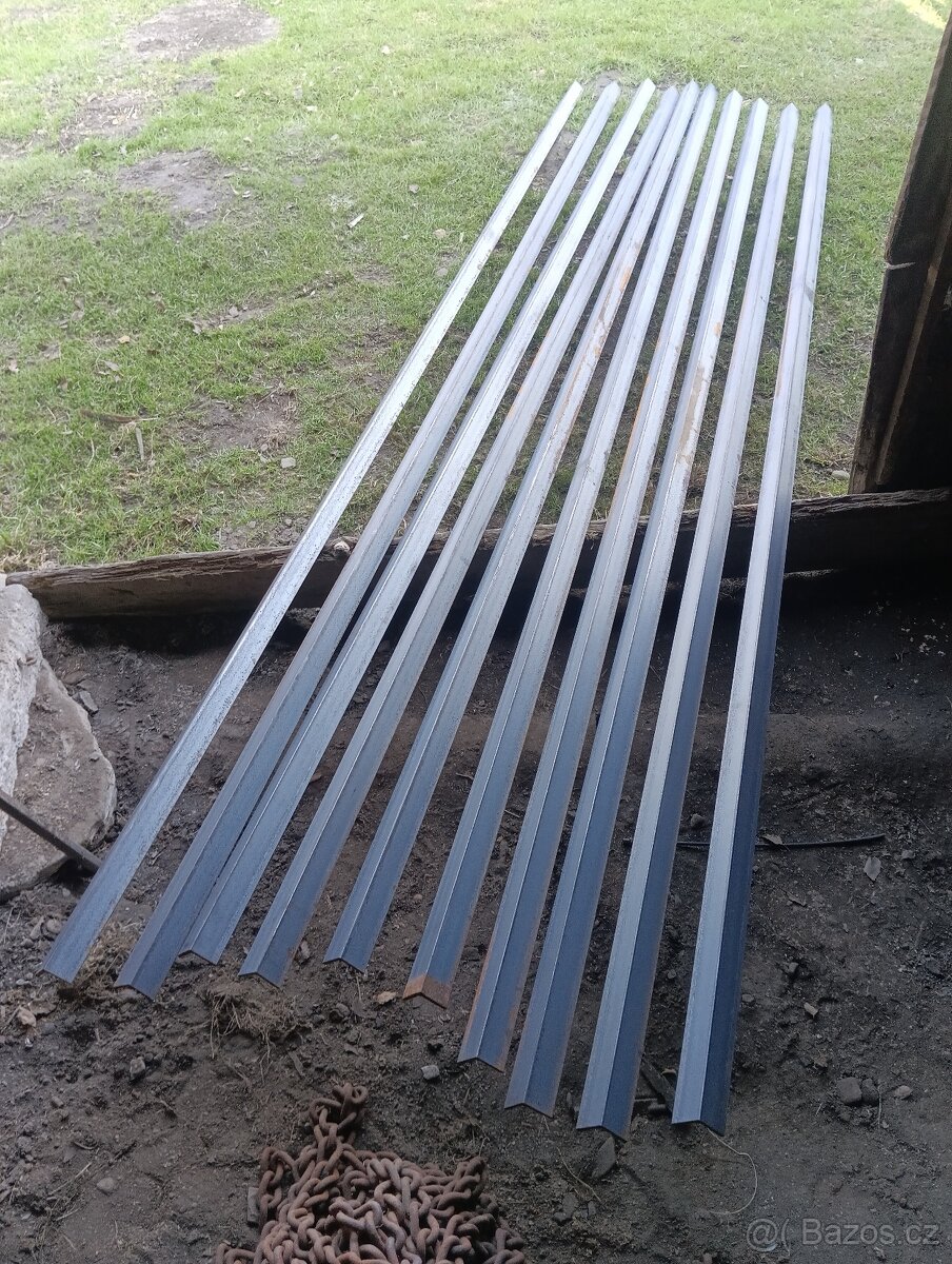 Úhelníky ocelové - 2