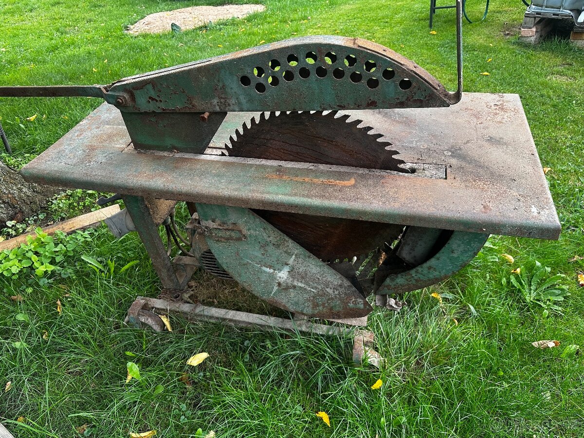 Prodám pilu cirkulárku - 2