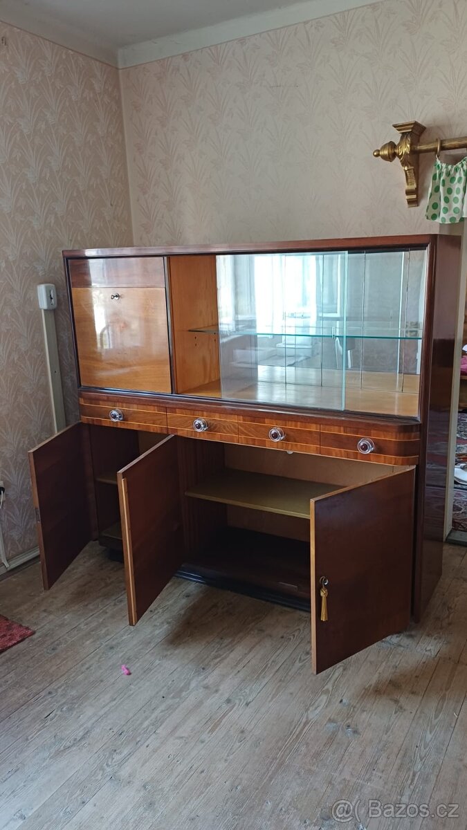 Starý nábytek - 2