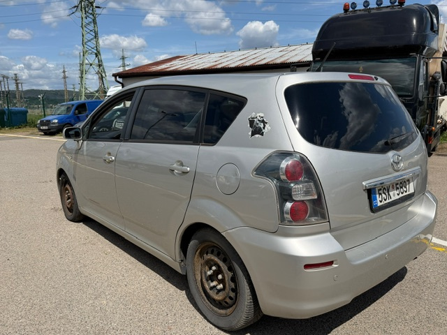 Toyota Corolla Verso 2.2 D-CAT 130Kw - 2