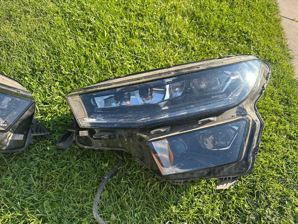 Škoda kodiaq (přední světla) - 2