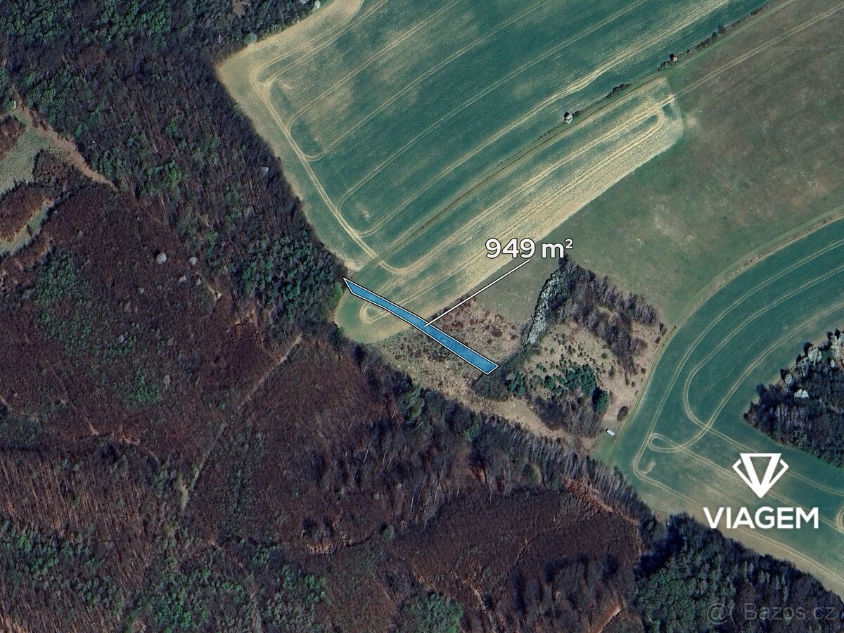 Pole 949 m² - 2