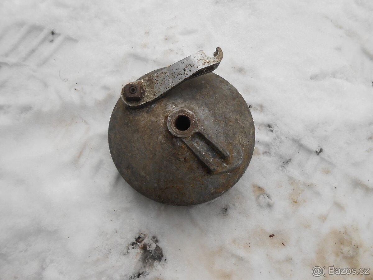 štít brzdy na Jawu 550 - 2