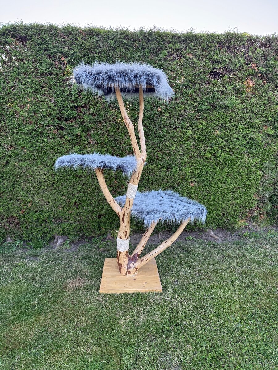 Kočičí strom, škrabadlo - 2