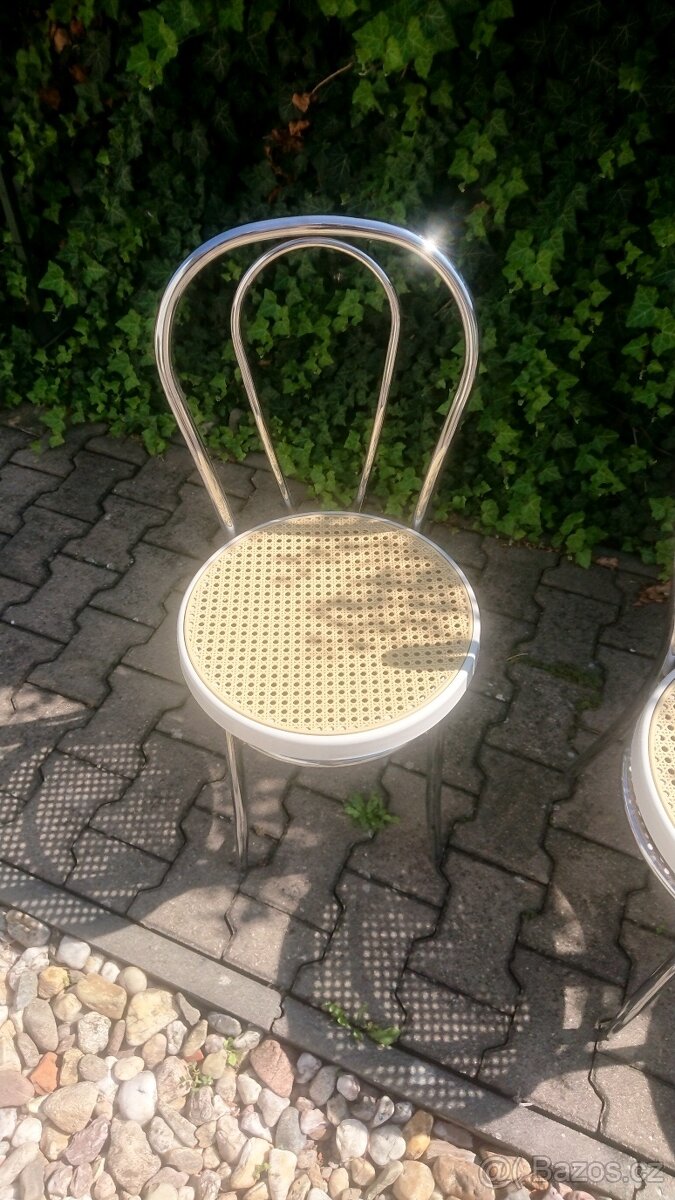 4 perfektní, bytelné a kvalitní židle - 2