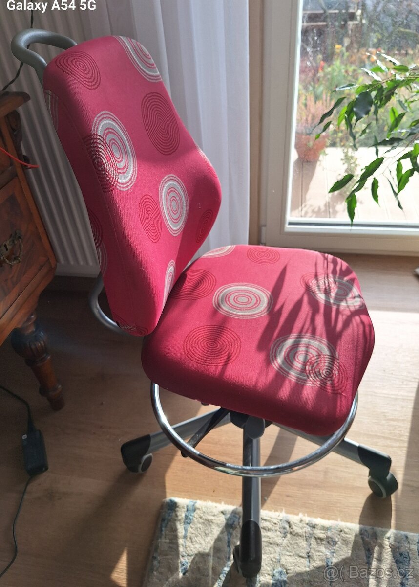 Rostoucí židle - 2