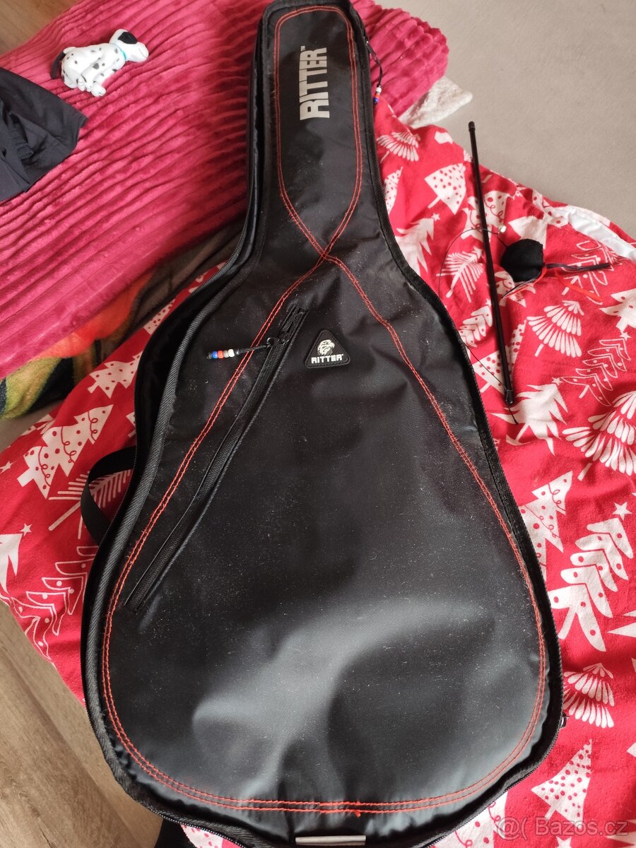 Kytara s příslušenstvím - 2