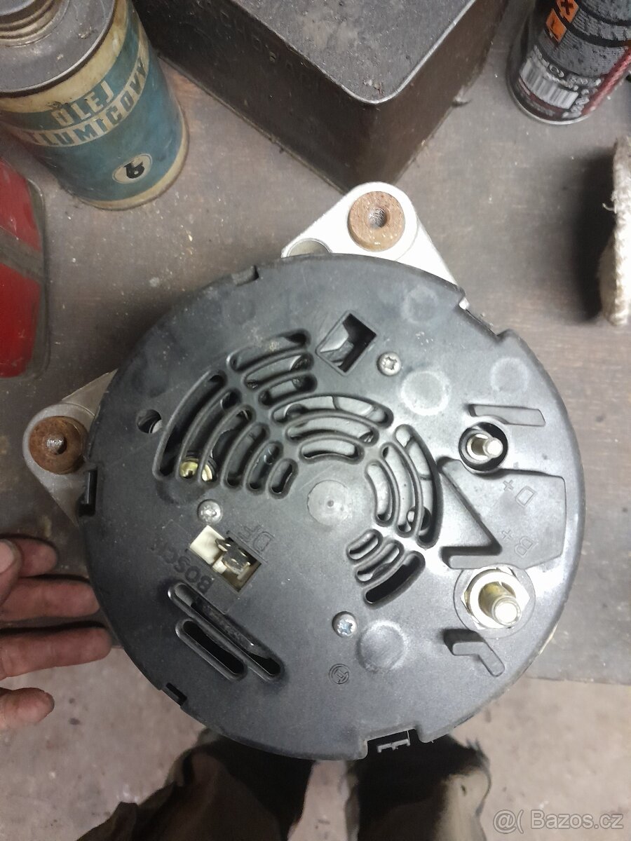 Alternátor Passat, audi - 2