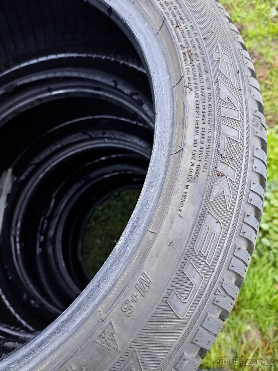 Zimni pneu.Falken 225/45 R 17 94V - 2