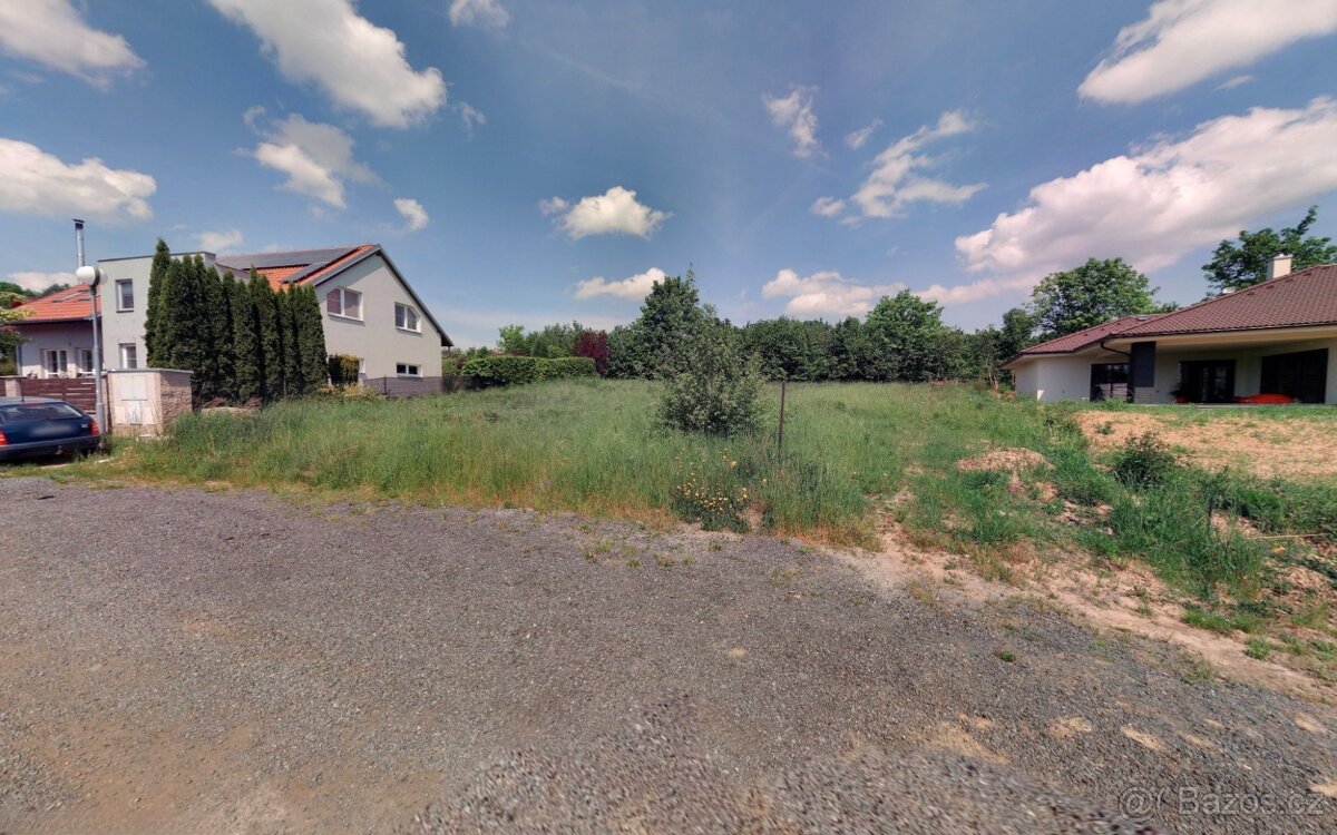 Stavební pozemek Velké Popovice 1002 m2 (Praha východ) - 2