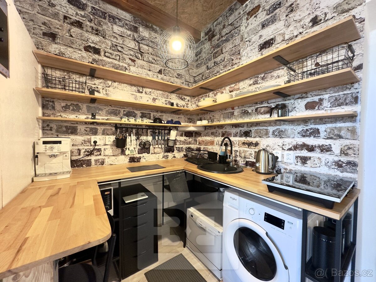 Pronájem byty 1+kk, 28 m² - Praha - Vinohrady, ev.č. N08653 - 2