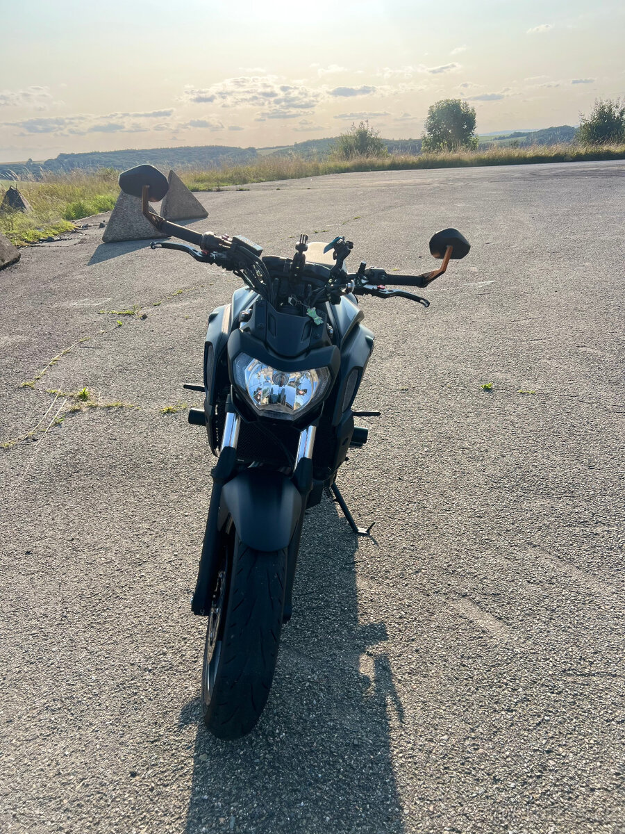 Yamaha MT07 2020 35kW černá - 2