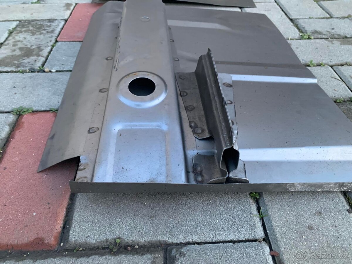 Lada Vaz, 2101-2107, podlaha nové ,Tel 608 445 411 - 2