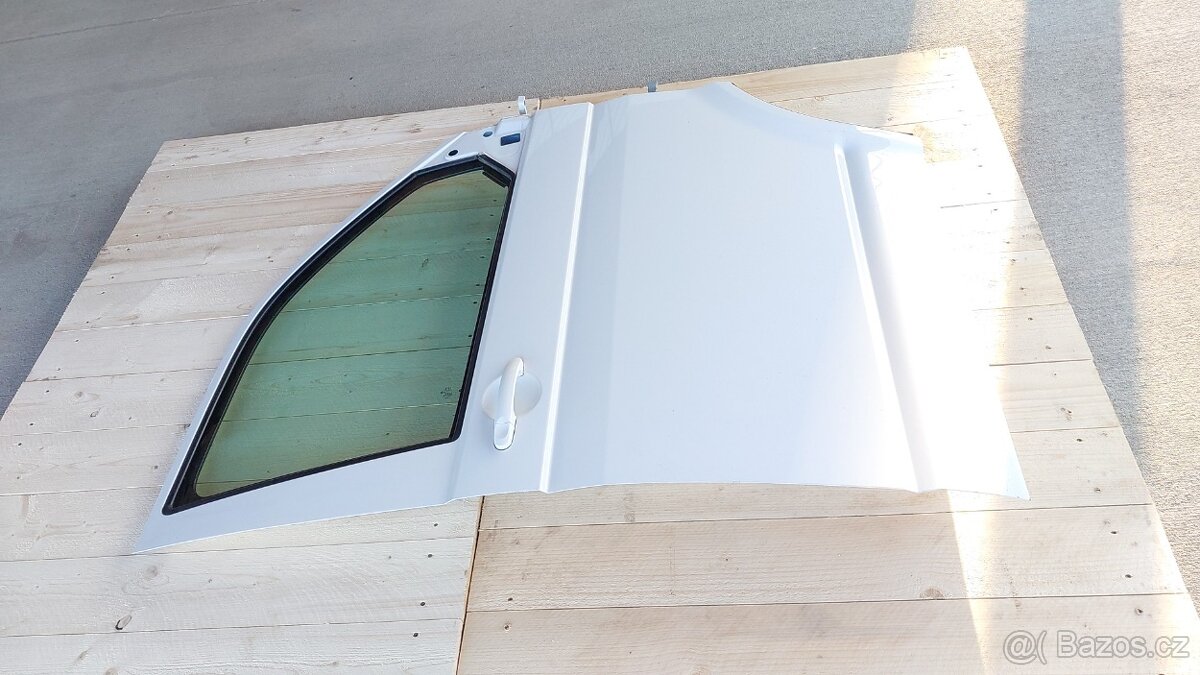 VW Transporter T5 – Dveře pravé přední bílé - 2