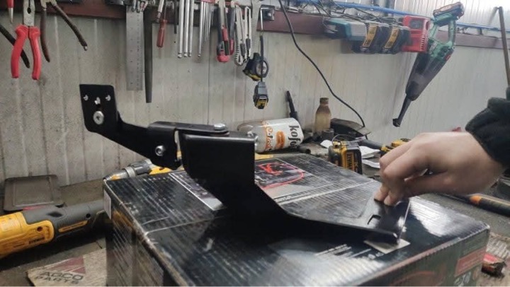 Držák joysticku Valtra - 2