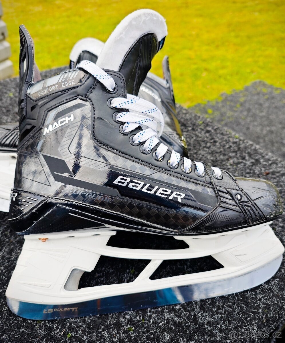 Brusle Bauer Supreme Mach SR, vel. 9-9,5 - 2