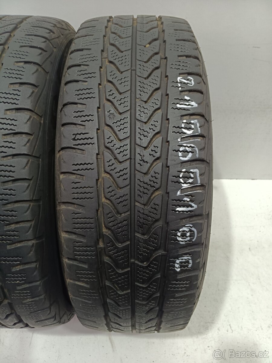 2ks zimní pneu 215/65/16C GoodYear - 2